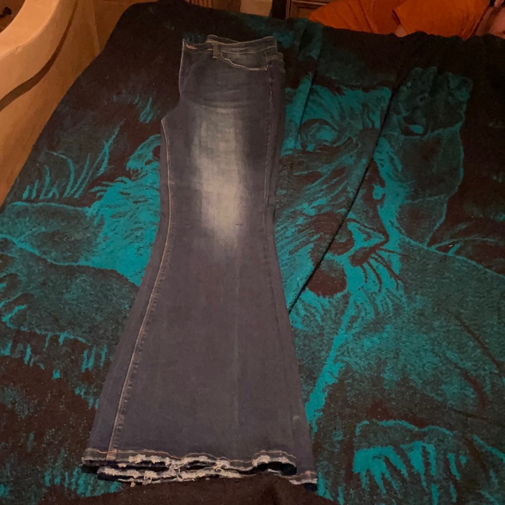 New Buckle Bellbottoms pants size 30/32